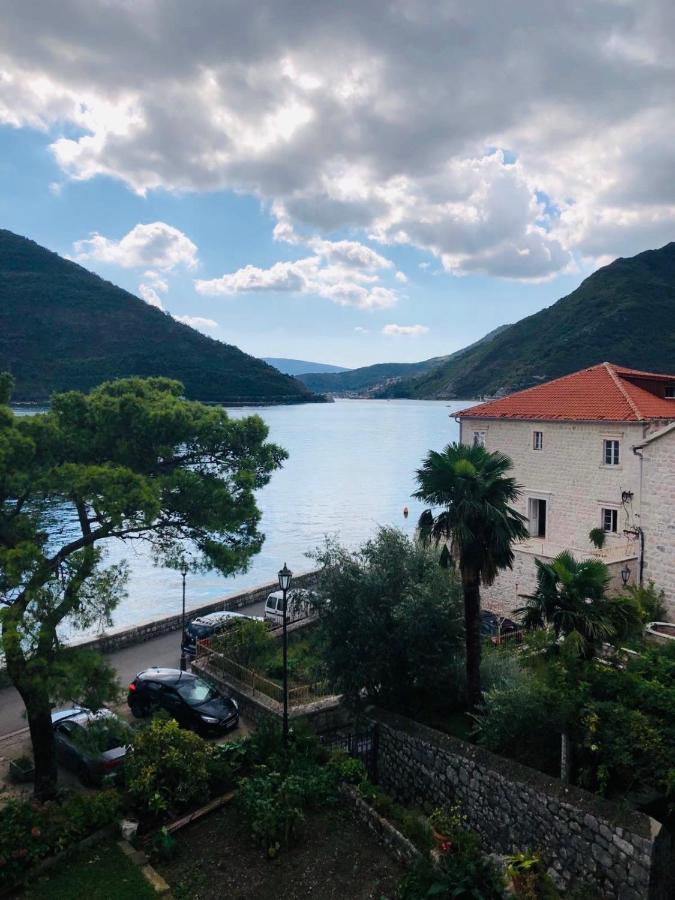 Sunny Port Apartment & Rooms Perast Exterior photo